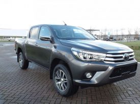 Toyota-HiLux-2.4-D4D-Executive-Automatic-4x4-3